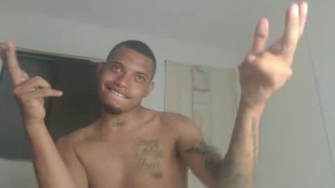 Snapshot of drako_monstercock chatting on December 19, 11:14 pm drako_monstercock online show from December 19, 11:14 pm