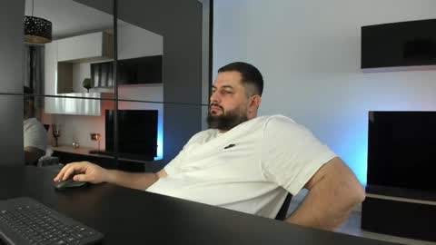 DravenPeak online show from April 25, 2:58 pm