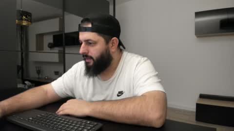 DravenPeak online show from December 18, 10:39 pm