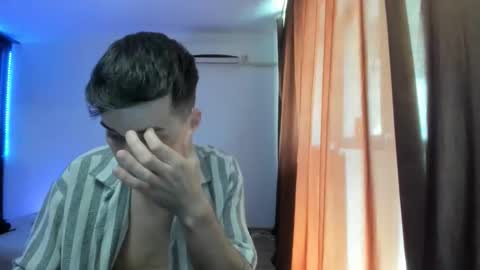 Johnny online show from April 23, 12:29 pm