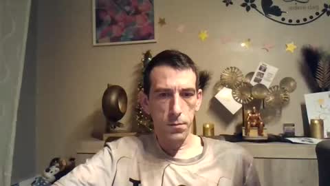 Snapshot of dreamguy38 chatting on December 13, 3:05 am dreamguy38 online show from December 13, 3:05 am