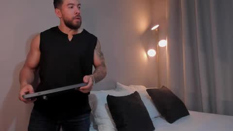 cris online show from March 7, 10:40 pm