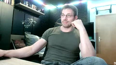 Snapshot of dreamwallker chatting on September 26, 1:20 pm Ioannes Paulus the 2nd online show from September 26, 1:20 pm