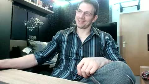 Snapshot of dreamwallker chatting on September 9, 7:46 pm Ioannes Paulus the 2nd online show from September 9, 7:46 pm