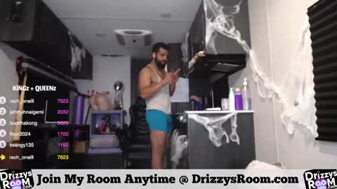 Snapshot of drizzys_room chatting on October 19, 12:59 am DirtyDrizzy online show from October 19, 12:59 am