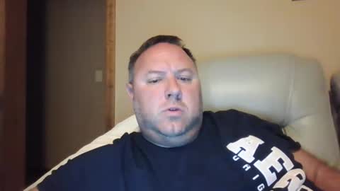 Snapshot of drow0909 chatting on October 20, 11:25 am Drow online show from October 20, 11:25 am