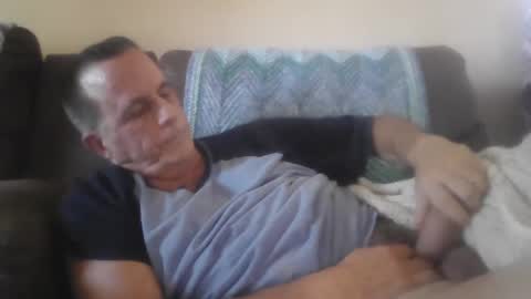 Snapshot of drthick1224 chatting on October 6, 2:44 pm drthick1224 online show from October 6, 2:44 pm