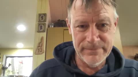 Snapshot of dudeinnh chatting on October 13, 4:13 pm Steve online show from October 13, 4:13 pm