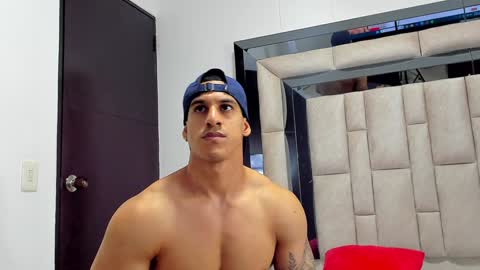 Snapshot of duran_dhikol1 chatting on February 4, 3:00 am duran_dhikol1 online show from February 4, 3:00 am