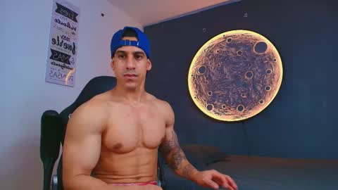 duran_dhikol1 online show from April 30, 12:50 am