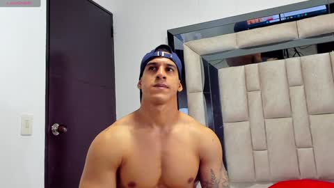 Snapshot of duran_dhikol1 chatting on February 5, 3:23 am duran_dhikol1 online show from February 5, 3:23 am