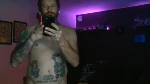 Snapshot of durfmanx chatting on February 8, 6:22 am durfmanX online show from February 8, 6:22 am