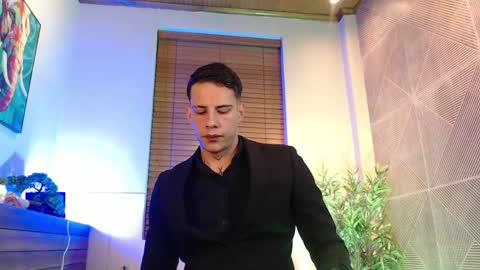 Dustin Sonne online show from April 19, 3:39 am