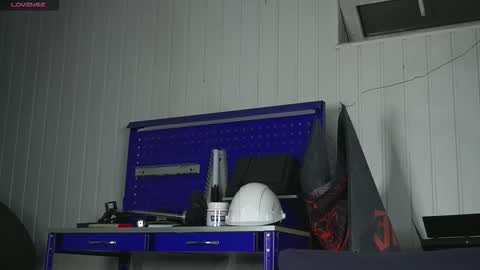 Snapshot of dustyn_fox chatting on October 7, 4:44 pm Dustyn online show from October 7, 4:44 pm