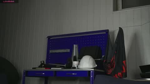 Snapshot of dustyn_fox chatting on September 30, 4:32 pm Dustyn online show from September 30, 4:32 pm