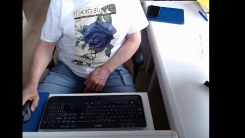 dutchpornking2 online show from June 7, 7:26 am