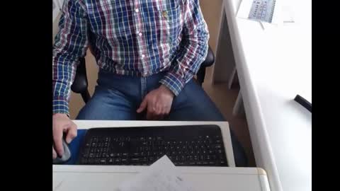 Snapshot of dutchpornking2 chatting on March 4, 8:24 am dutchpornking2 online show from March 4, 8:24 am