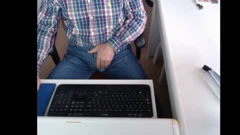 Snapshot of dutchpornking2 chatting on December 9, 8:22 am dutchpornking2 online show from December 9, 8:22 am