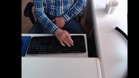 Snapshot of dutchpornking2 chatting on December 18, 9:14 am dutchpornking2 online show from December 18, 9:14 am