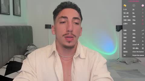 Snapshot of dylan_spencer chatting on January 25, 9:25 pm Bryan model independient online show from January 25, 9:25 pm