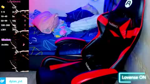 yohe online show from April 25, 1:08 am