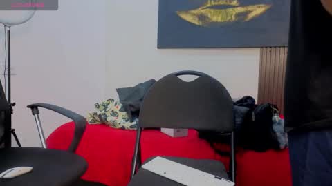 Snapshot of dylanguss chatting on October 16, 12:13 pm dylanguss online show from October 16, 12:13 pm