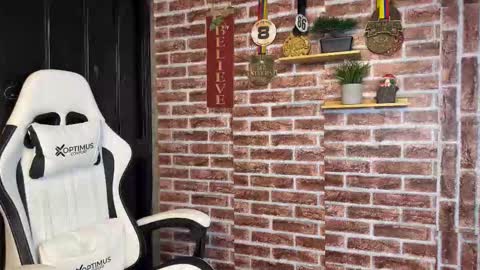 Dylangusss online show from February 9, 5:45 am