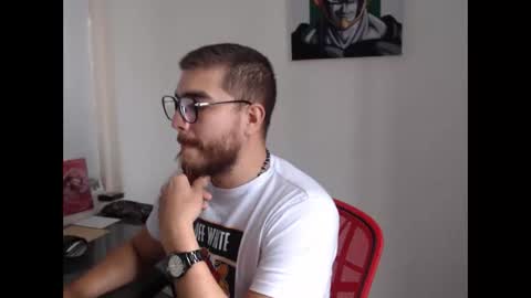 dylanhot10 online show from October 4, 8:02 pm