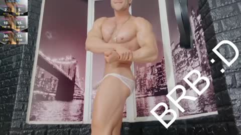 Snapshot of dylanlenox chatting on December 16, 12:38 pm Dylan online show from December 16, 12:38 pm
