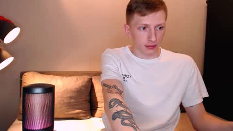 Julia and Dima online show from November 3, 9:16 pm