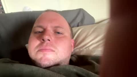 Snapshot of eaglebabyyy chatting on October 17, 6:34 pm eaglebabyyy online show from October 17, 6:34 pm