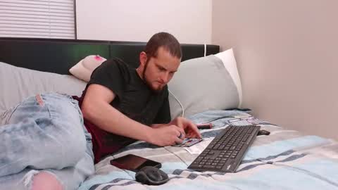 eclipticice94 online show from November 28, 5:21 am