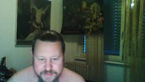 Edward online show from April 27, 6:13 pm