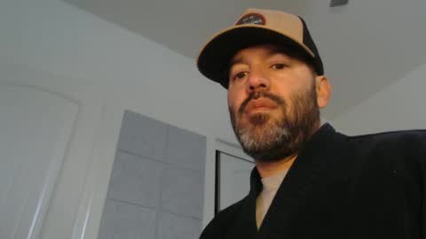 Snapshot of edge_masters chatting on January 3, 3:55 pm EdgeM online show from January 3, 3:55 pm