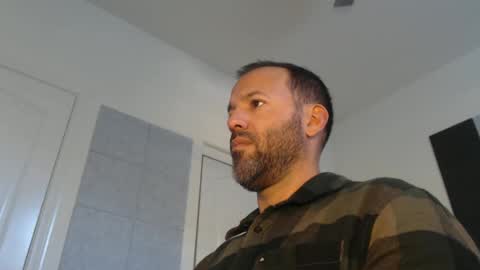 Snapshot of edge_masters chatting on December 24, 11:22 pm EdgeM online show from December 24, 11:22 pm