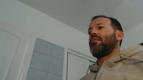 Snapshot of edge_masters chatting on February 7, 7:38 pm EdgeM online show from February 7, 7:38 pm