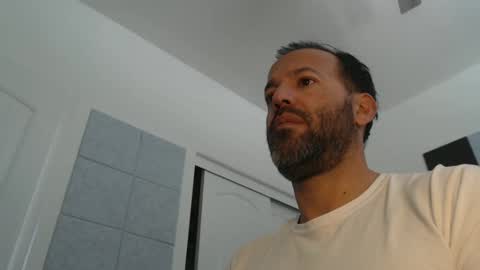 Snapshot of edge_masters chatting on February 26, 7:47 pm EdgeM online show from February 26, 7:47 pm