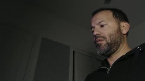 Snapshot of edge_masters chatting on January 5, 2:06 am EdgeM online show from January 5, 2:06 am