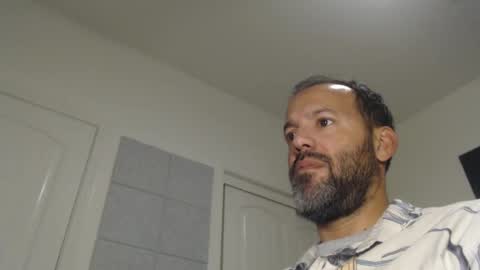 Snapshot of edge_masters chatting on December 7, 4:53 am EdgeM online show from December 7, 4:53 am