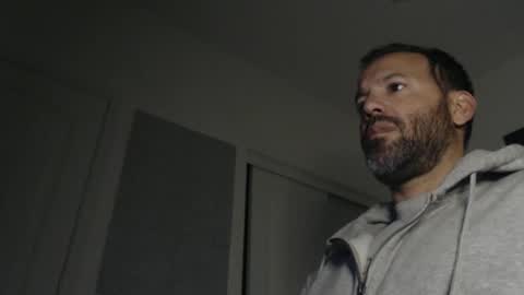 Snapshot of edge_masters chatting on February 19, 2:12 am EdgeM online show from February 19, 2:12 am