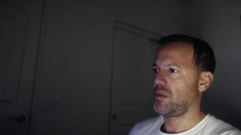 Snapshot of edge_masters chatting on September 18, 2:46 am EdgeM online show from September 18, 2:46 am