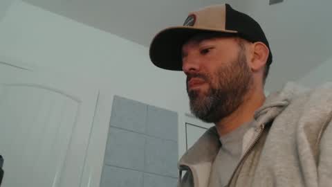 Snapshot of edge_masters chatting on December 29, 4:08 pm EdgeM online show from December 29, 4:08 pm