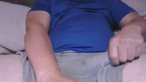 Snapshot of edge_mee chatting on September 10, 12:04 pm edge_mee online show from September 10, 12:04 pm