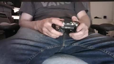 edged biker online show from April 27, 9:53 pm