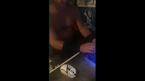 Snapshot of edgemeallnight chatting on October 4, 1:21 am edgemeallnight online show from October 4, 1:21 am
