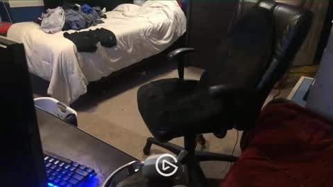 edgemeallnight online show from April 25, 5:10 am