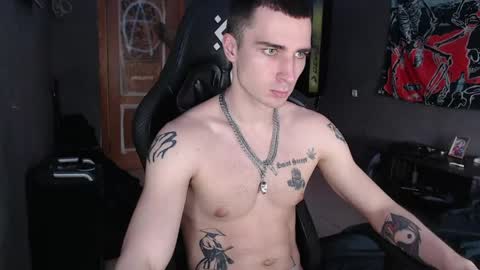 Eduar online show from April 24, 1:24 pm