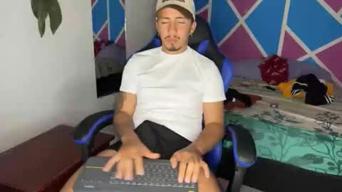 edward online show from March 8, 11:47 am