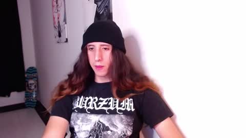 Snapshot of edward_chann chatting on January 20, 2:22 am edward_chann online show from January 20, 2:22 am