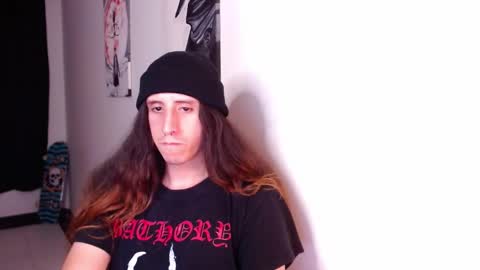 Snapshot of edward_chann chatting on February 19, 7:17 am edward_chann online show from February 19, 7:17 am